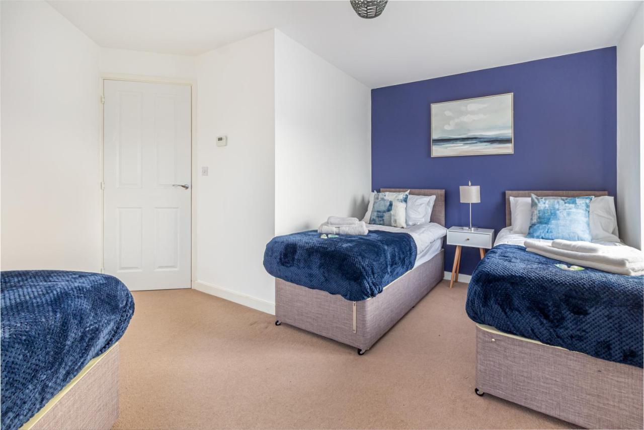Liberty House - Perfect For Contractors - 2 Off-Road Parking Spaces Wolverhampton Exteriör bild
